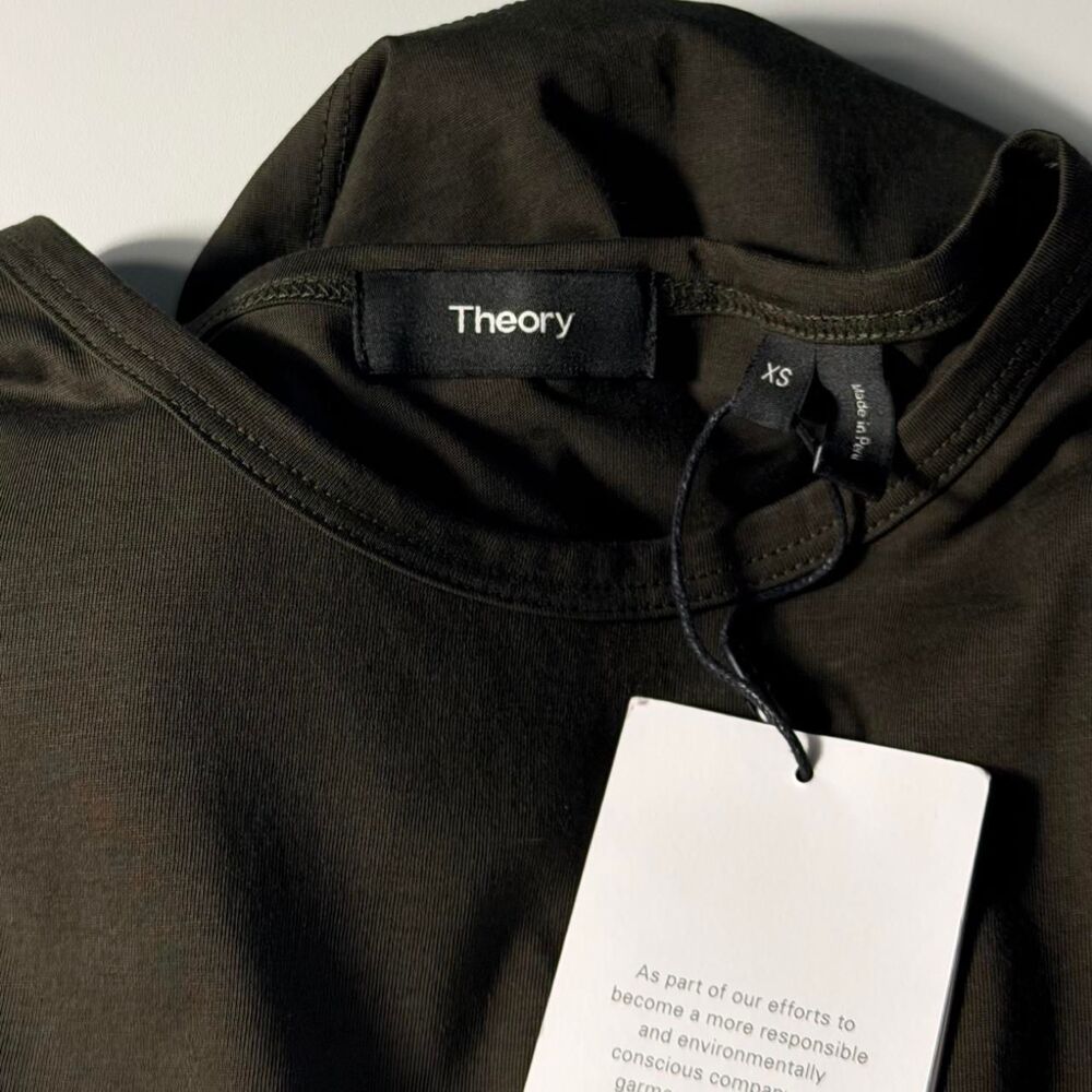 Theory Men's Green T-shirt